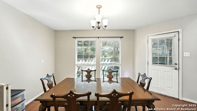Image 15 of 50 For 642 Summerwood