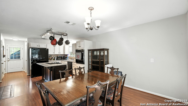 Image 17 of 50 For 642 Summerwood