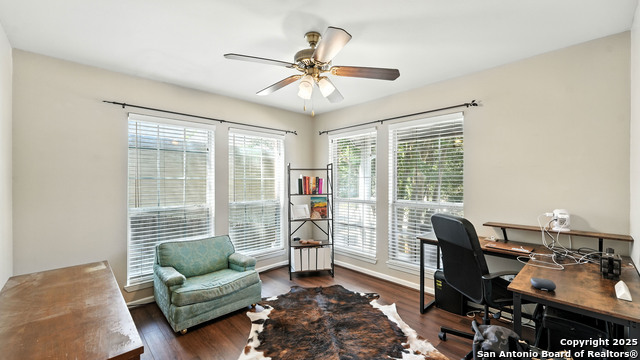 Image 23 of 50 For 642 Summerwood