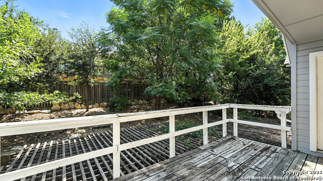 Image 35 of 50 For 642 Summerwood