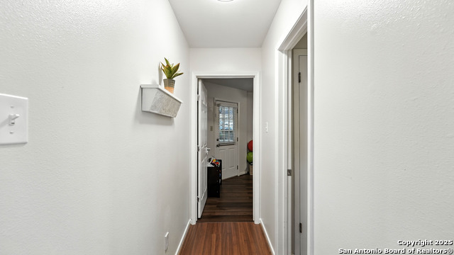Image 36 of 50 For 642 Summerwood