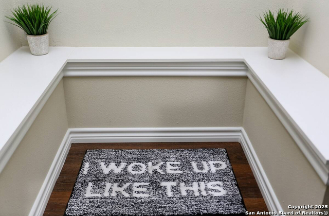 Image 19 of 28 For 647 River Village