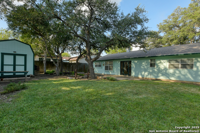 Listing photo id 18 for 5919 Hidden Boulder