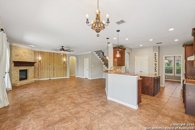 Image 14 of 74 For 3610 Pinnacle Dr