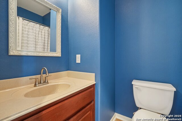 Image 37 of 74 For 3610 Pinnacle Dr
