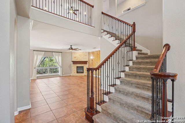 Image 6 of 74 For 3610 Pinnacle Dr