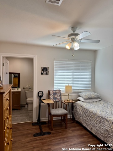 Listing photo id 8 for 8919 Saddle Trail