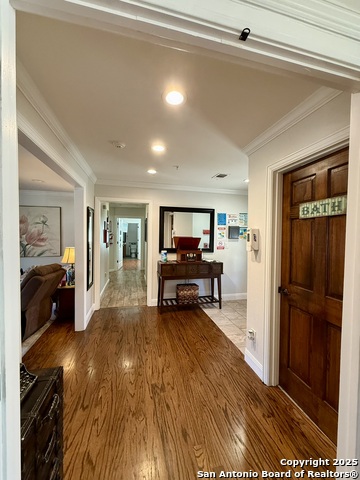 Listing photo id 13 for 8919 Saddle Trail