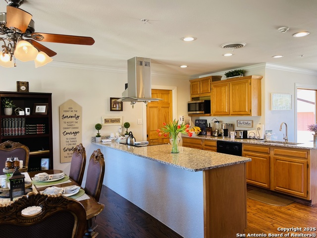 Listing photo id 5 for 8919 Saddle Trail