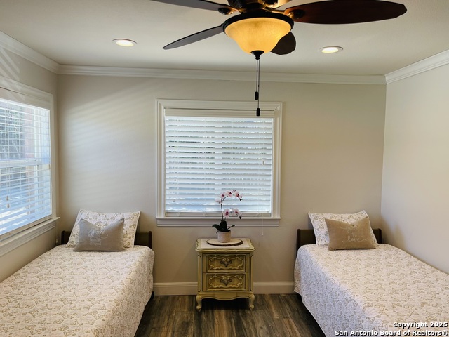 Listing photo id 6 for 8919 Saddle Trail