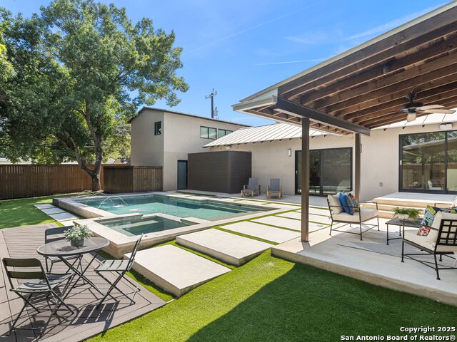 Image 54 of 56 For 144 Oakview Place E