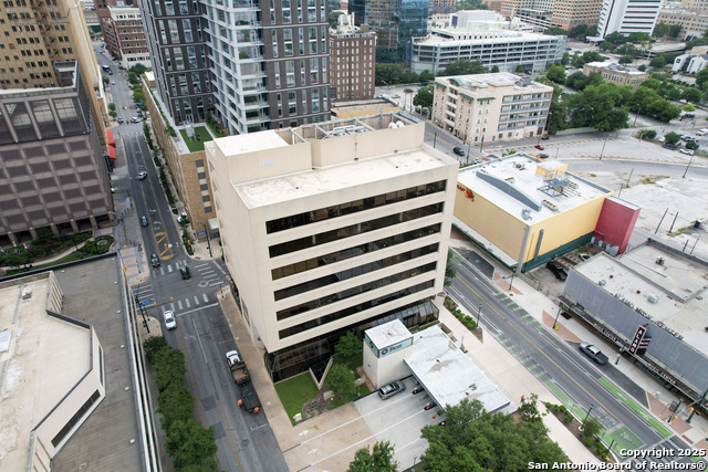 Listing photo id 0 for 425 Soledad  Entir
