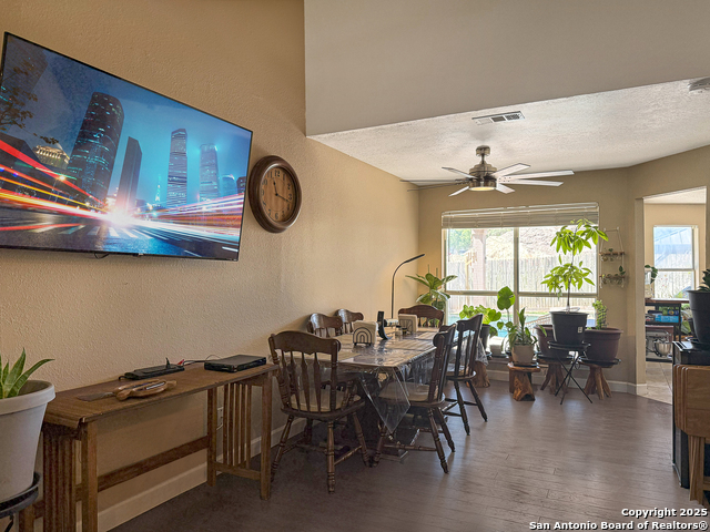 Image 11 of 40 For 13115 Almond Bend Dr
