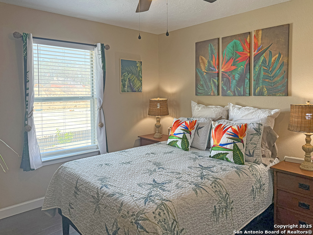 Image 31 of 40 For 13115 Almond Bend Dr