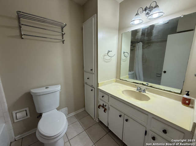 Image 9 of 21 For 9207 Kings Cross