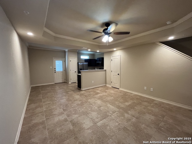 Listing photo id 3 for 13903 Annas Way 103
