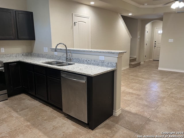 Listing photo id 7 for 13903 Annas Way 103