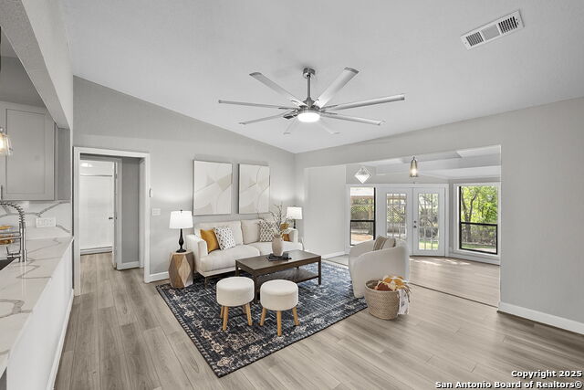 Image 11 of 43 For 589 Forest Crest