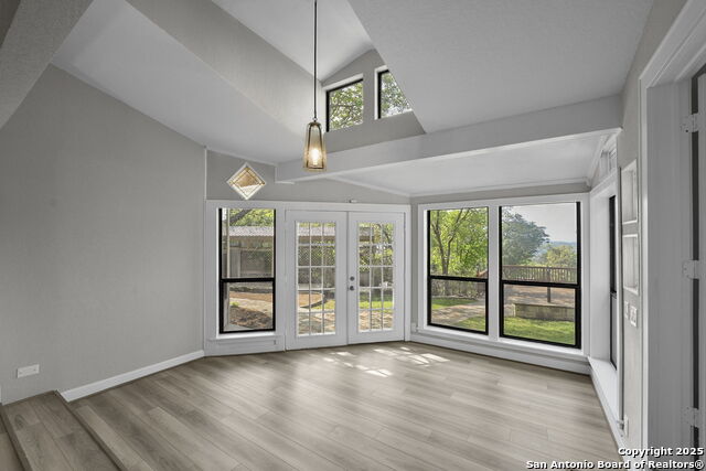 Image 20 of 43 For 589 Forest Crest