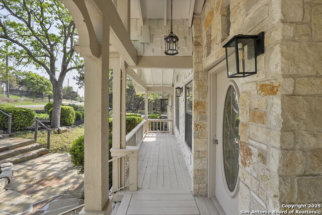 Image 3 of 43 For 589 Forest Crest