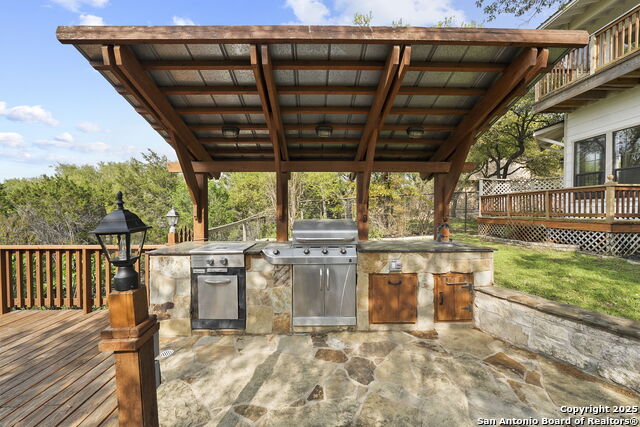 Image 38 of 43 For 589 Forest Crest