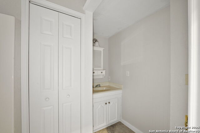 Image 43 of 43 For 589 Forest Crest