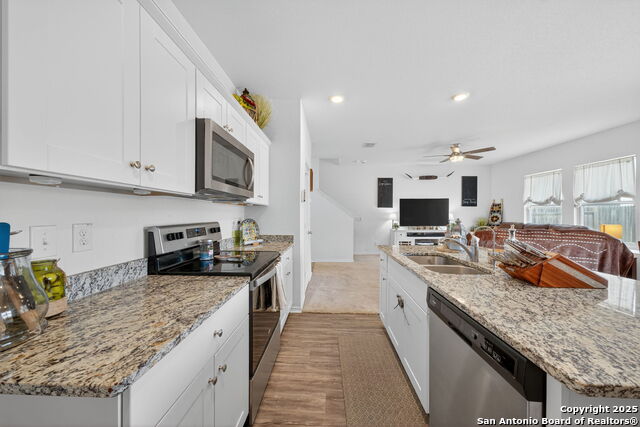 Image 16 of 40 For 12739 Antilia