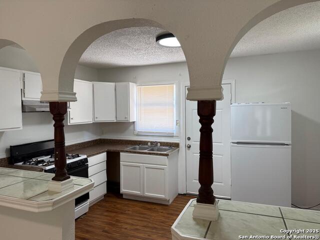 Image 7 of 7 For 1334 W Lullwood Ave  B