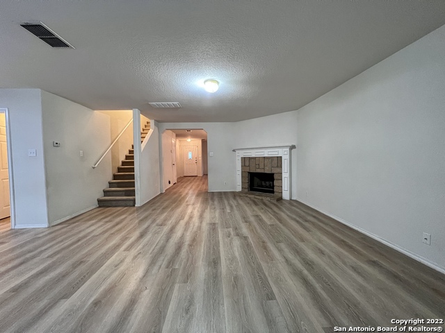 Image 17 of 47 For 12827 Sicily