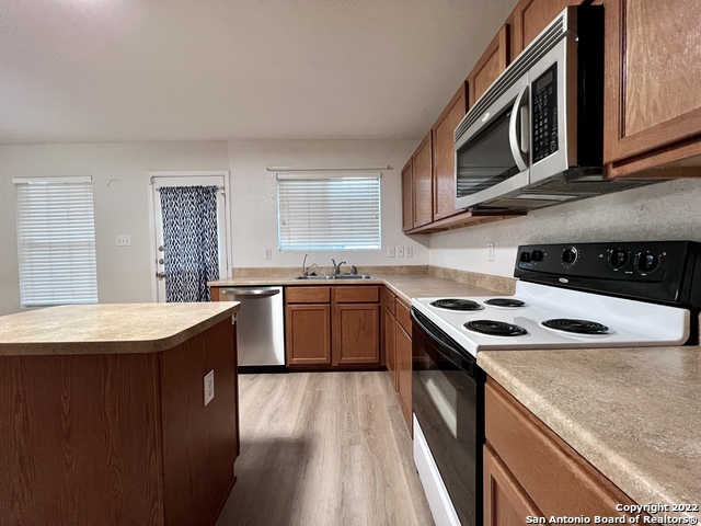 Image 22 of 47 For 12827 Sicily