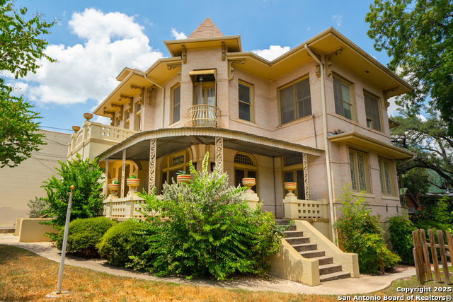 Details for 109 Woodlawn E, San Antonio, TX 78212