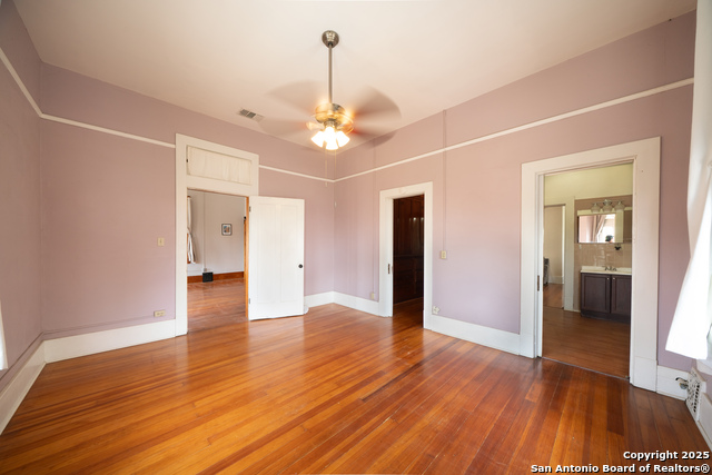 Image 29 of 37 For 109 Woodlawn E