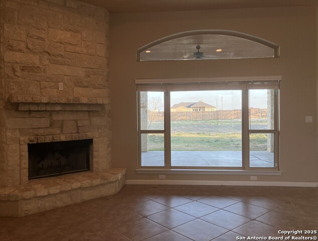 Image 15 of 35 For 129 Abrego S