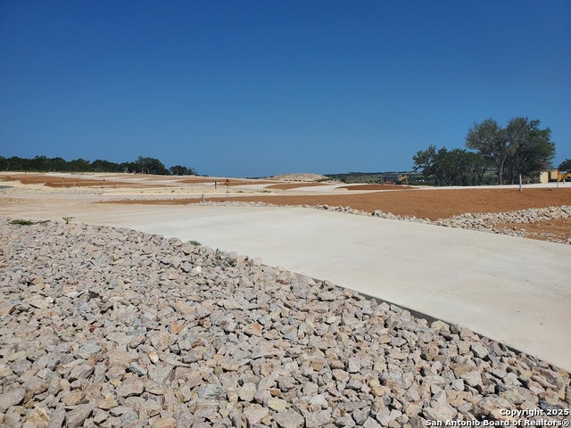 Image 6 of 12 For 5386 Ranch Road 1376 #235