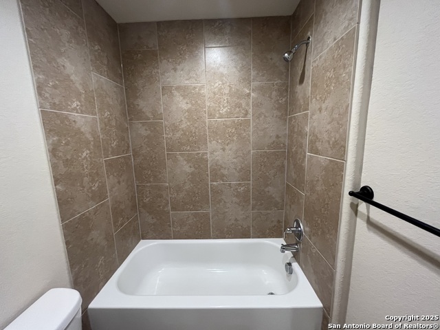 Image 24 of 25 For 6331 Luglio Lane  103