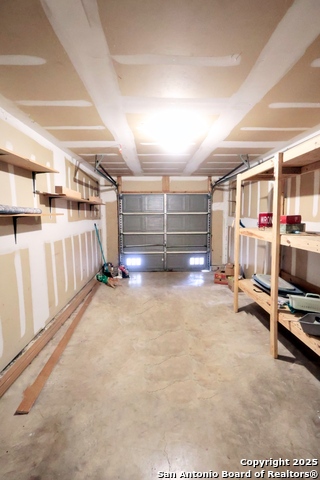 Listing photo id 28 for 3647 Cameron Springs