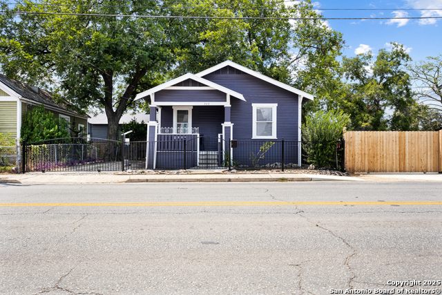 Details for 309 Hackberry S, San Antonio, TX 78203