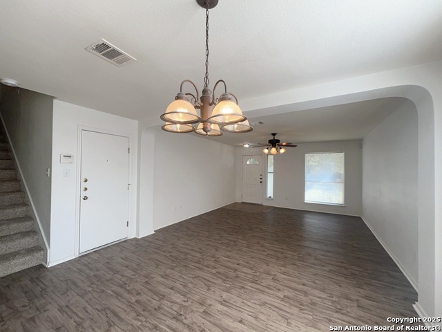 Listing photo id 9 for 6903 Cutting Creek
