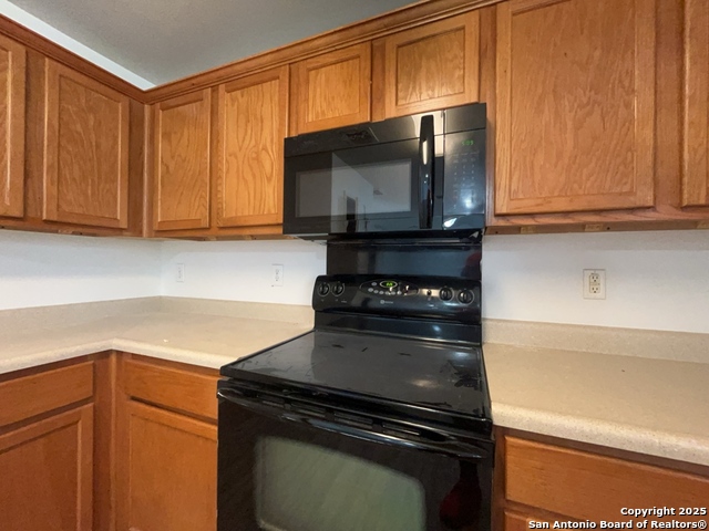 Listing photo id 14 for 6903 Cutting Creek