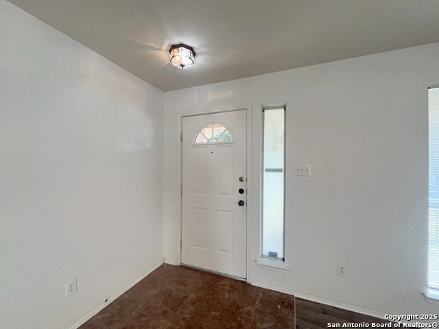 Listing photo id 33 for 6903 Cutting Creek