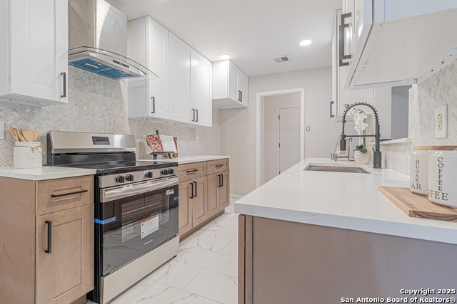 Image 14 of 43 For 1127 Longmont