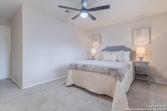 Image 23 of 43 For 1127 Longmont