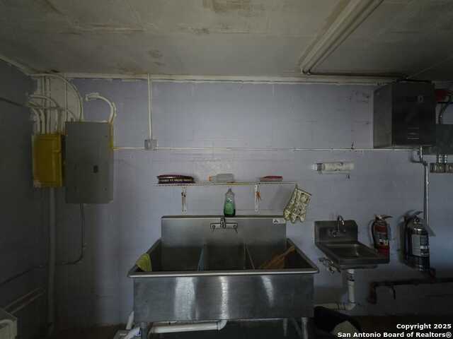 Image 16 of 27 For 1855 Rigsby  