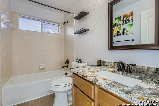 Image 16 of 20 For 25519 Echo Springs