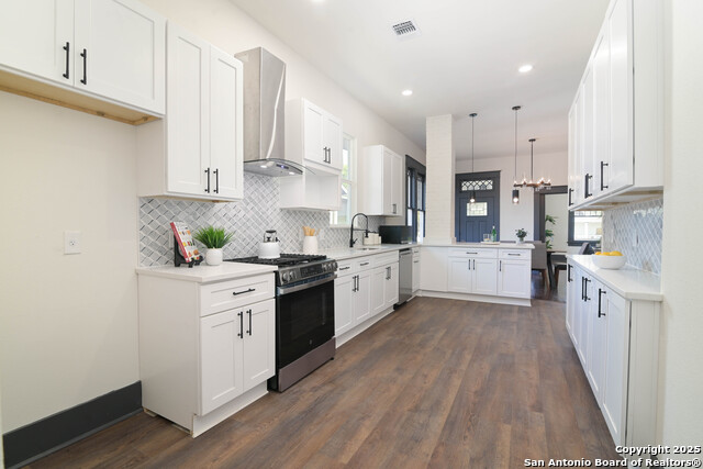 Image 10 of 28 For 207 Loretta Pl