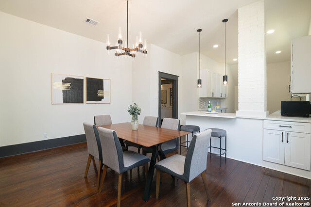 Image 11 of 28 For 207 Loretta Pl