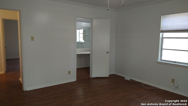 Image 13 of 28 For 7342 Shady Hollow