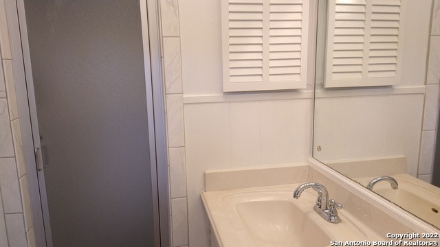 Image 14 of 28 For 7342 Shady Hollow