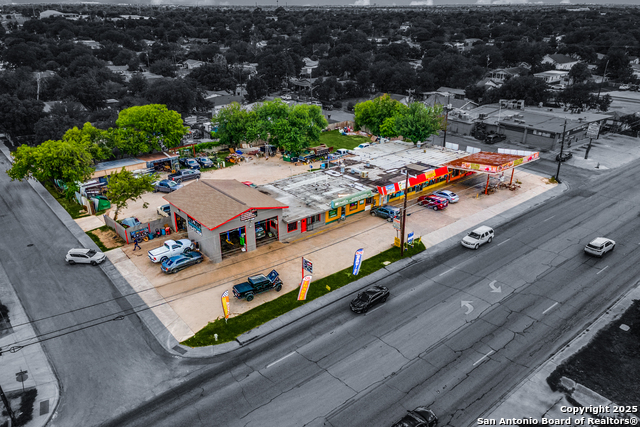 Listing photo id 12 for 2748 Culebra