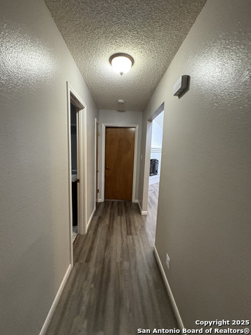 Image 20 of 21 For 13911 Hohmann